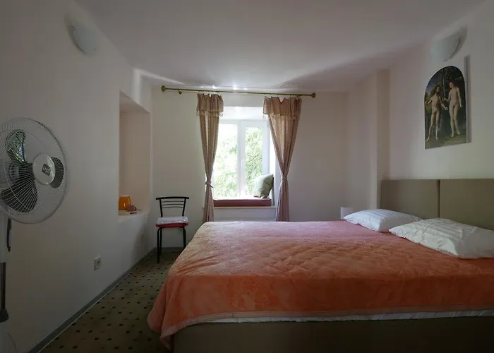 Salve комнаты и Ostello Odessa