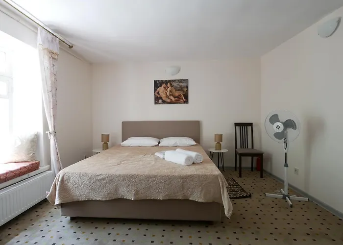 Salve комнаты и Ostello Odessa